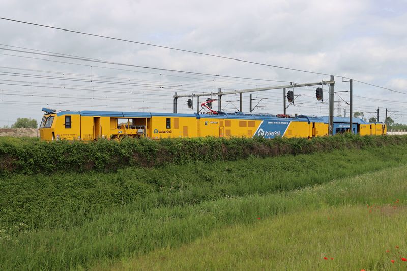 De nieuwe stopmachine van VolkerRail voor de eerste keer ingezet